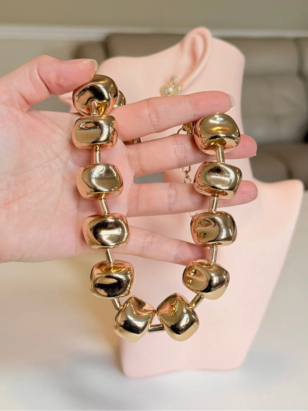 Gold Chunky Bead Necklace - Women Jewelry - Picture 4 of 6